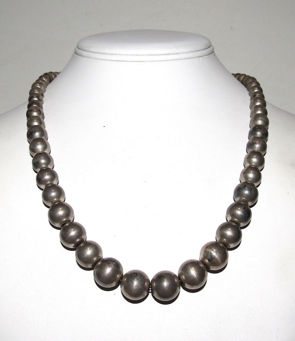 Old Pawn Navajo Pearls Necklace 6-12mm Graduated Beads Sterling Silver 20"L (1 of 6)