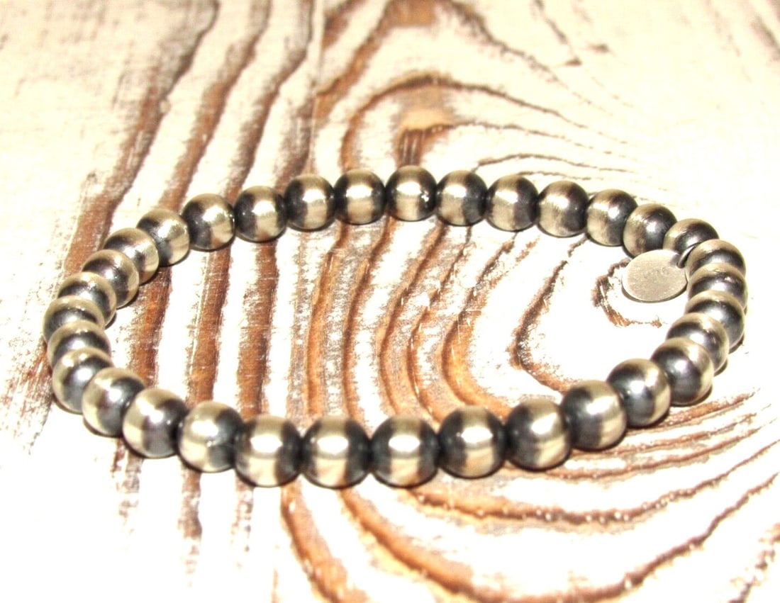 Native American Handmade Sterling Silver Navajo Pearl Beaded 7" Stretch Bracelet (1 of 4)