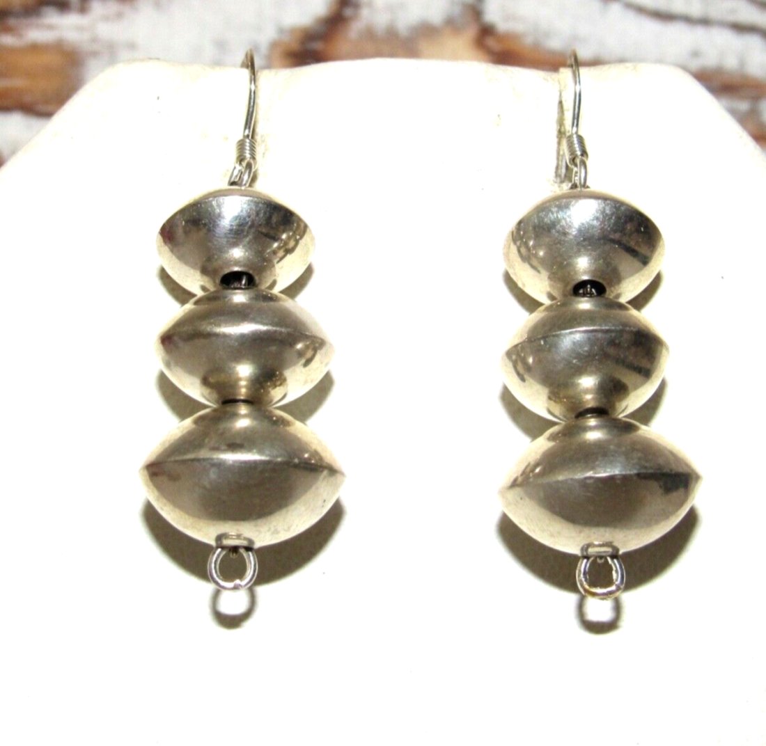 Navajo Pearls Earrings Sterling Silver Native American (1 of 4)