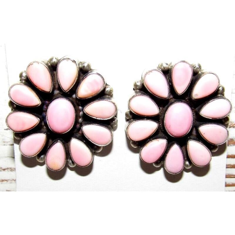 Navajo Sterling Silver Pink Conch Shell Cluster Earrings Sterling Silver Signed (1 of 6)