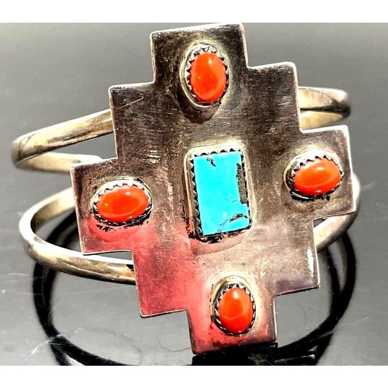 Rare Vintage Kewa Turquoise Coral Sterling Silver Bracelet Joe & LeJeune Chavez: Discover the allure of the rare vintage Sterling Silver, Turquoise, and Coral Cuff Bracelet by Joe and LeJeune Chavez, the collectible artisans from the Kewa Pueblo. This exquisite piece, a little und