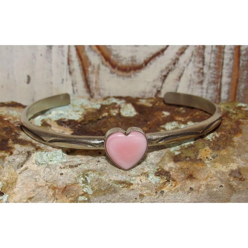 Navajo Pink Conch Heart Bracelet Stacker Sterling Silver Cuff G. Jones (1 of 4)