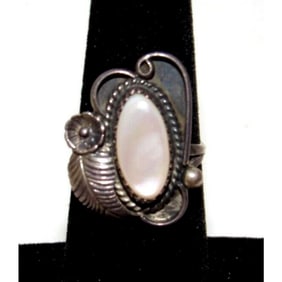 VTG Navajo Mother of Pearl Ring Size 5 Sterling Silver Native Vintage Old Pawn