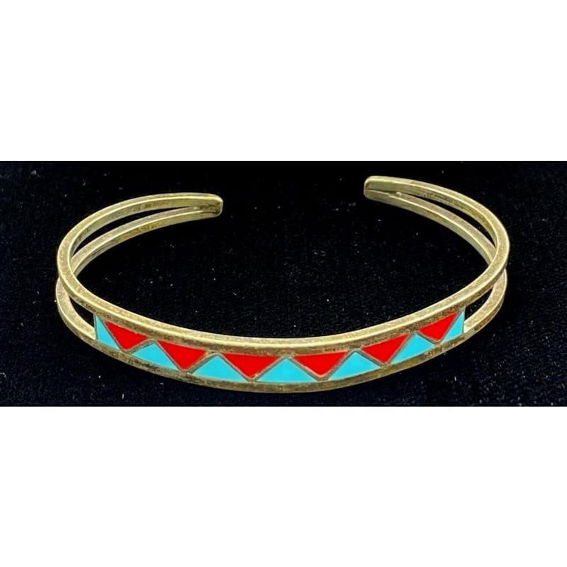 VTG Zuni Turquoise Coral Inlay Stacker Cuff Bracelet Sterling Silver: Fab vintage Native American Zuni sterling silver, coral and turquoise inlay cuff bracelet. Dainty cuff bracelet with a traditional inlay design in sterling silver. Great as a stacker cuff to add to yo