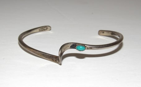 Vintage Native Sterling Silver Turquoise Bracelet