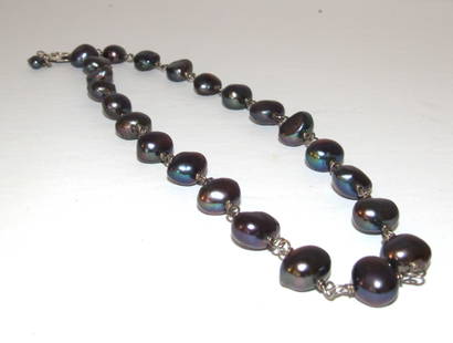Silver Cultured Black Pearl Choker Necklace: Silver Cultured Black Pearl Choker Necklace. Measures 18" long. FREE US SHIPPING ON ALL JEWELRY!