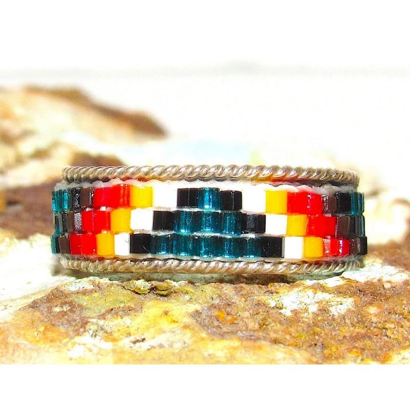 VTG Navajo Beaded Sterling Silver Ring Size 8 (1 of 2)