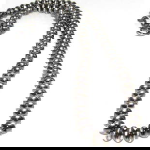 6mm Navajo Pearls Necklace Sterling Silver Saucer Beads Choker Necklace 16"L: Stunning 6mm sterling silver saucer beads Navajo pearls choker necklace. Measures about 16" long. Gorgeous, elegant & timeless piece that is sure to complement any outfit. Wonderful gift for anyone or