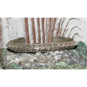 Navajo Carinated Hand Stamped Ingot Double Sided Cuff Bracelet Signed Native