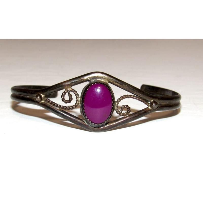 Vintage Navajo Sugilite Cuff Bracelet Sterling Silver Adjustable (1 of 4)