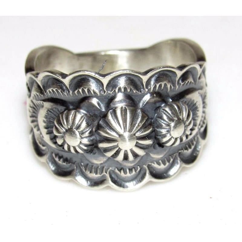 Navajo Band Ring Size 7 Sterling Silver Repousse Band Signed Bennie Ramone (1 of 6)