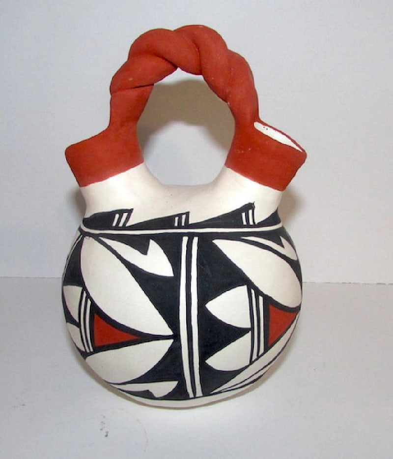 Acoma Pueblo Weding Vase (1 of 1)