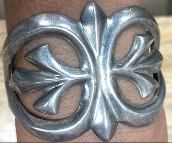 Early Massive Navajo Sterling Silver Sand Cast Cuff Bracelet Vintage