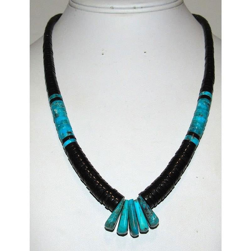 Santo Domingo Kingman Black Onyx Heishi Necklace Lupe Lovato: Santo Domingo Kingman Black Onyx Heishi Necklace Lupe Lovato. Spectacular Santo Domingo sterling silver and hand cut, hand strung Kingman mine turquoise, and black onyx disc heishi necklace with black