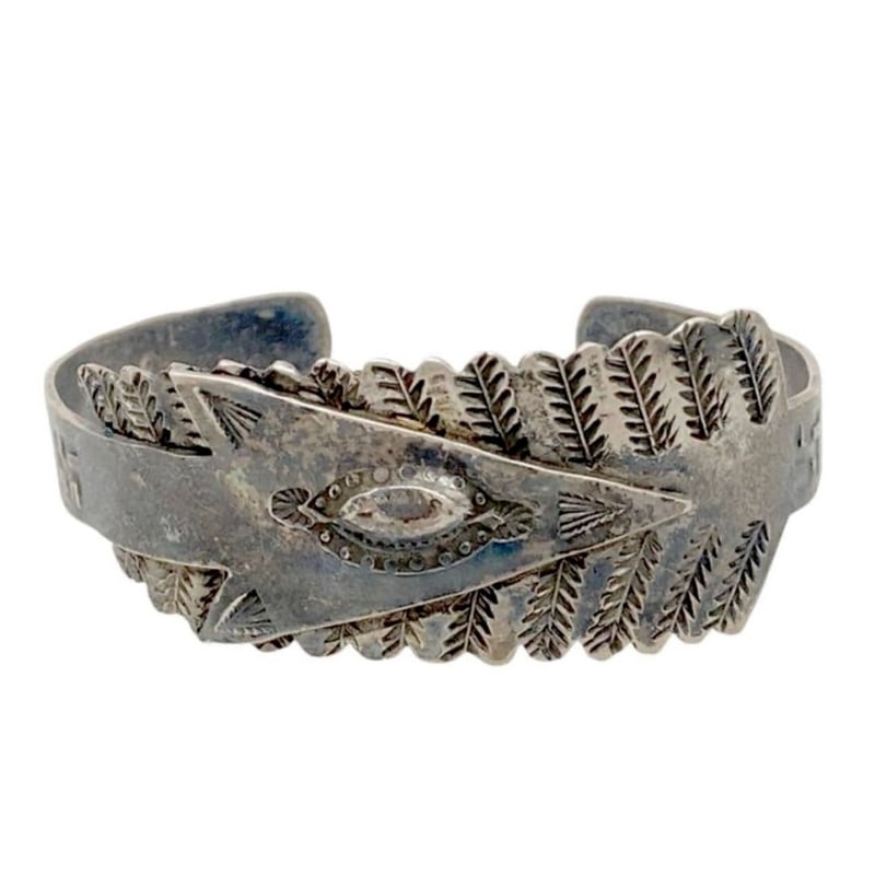 Rare Old Pawn Whirling Logs Arrow Sterling Silver Bracelet Navajo (1 of 4)