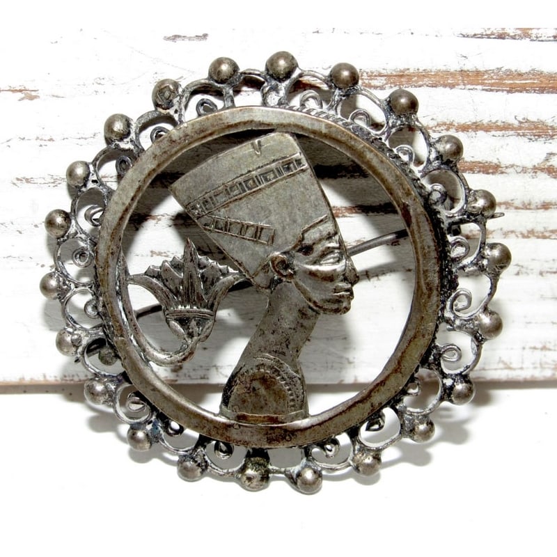 Vintage Mexican Silver Nefertiti Brooch – Egyptian Revival Figural Pin (1 of 3)