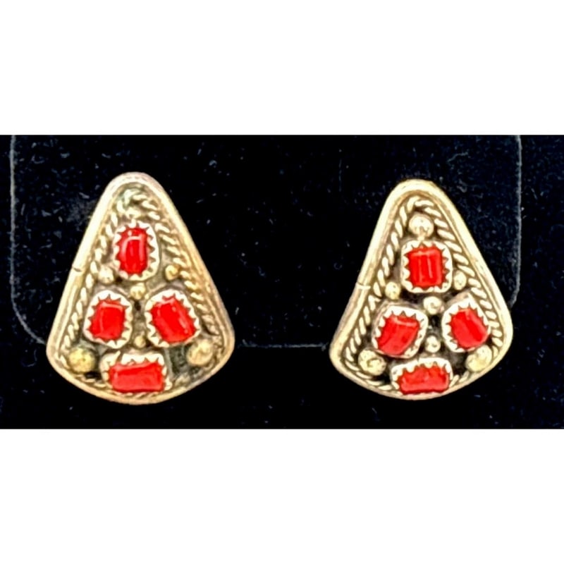 Vintage Navajo Coral Cluster Clip On Earrings Sterling Silver (1 of 3)