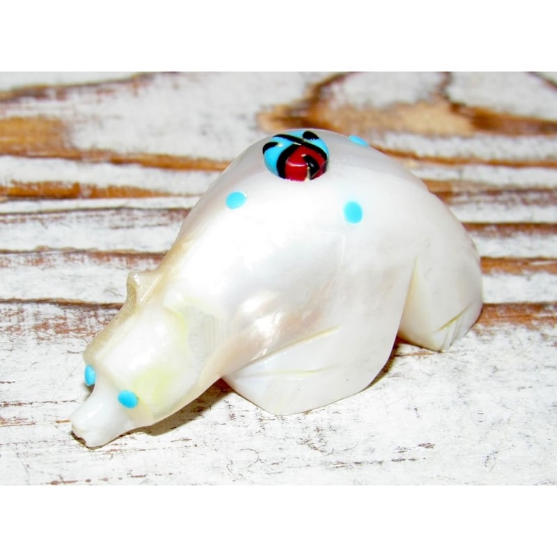 Zuni Bear Fetish – Mother of Pearl with Turquoise Inlay (1 of 4)
