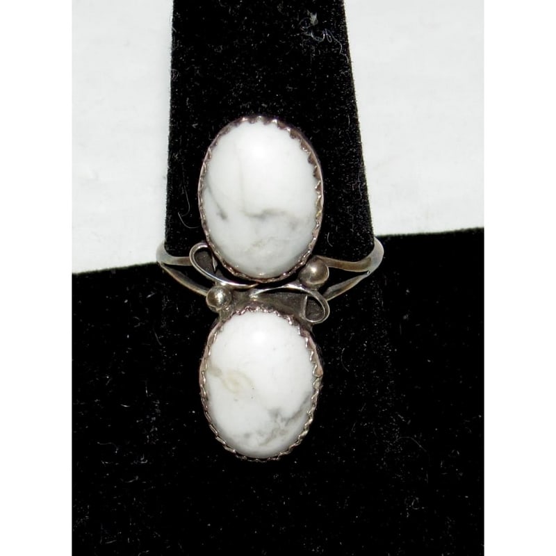 Navajo White Buffalo Ring Sz 8.5 Sterling Silver (1 of 4)