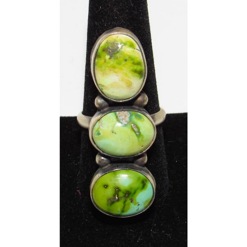 Navajo Sonoran Gold Turquoise Ring Sz 9.5 Sterling Silver: For your consideration is this stunning Navajo sterling silver and phenomenal Sonoran Gold mine turquoise double stone statement ring in size 9.5 by the Navajo artist B. Lee. The ring features traditi