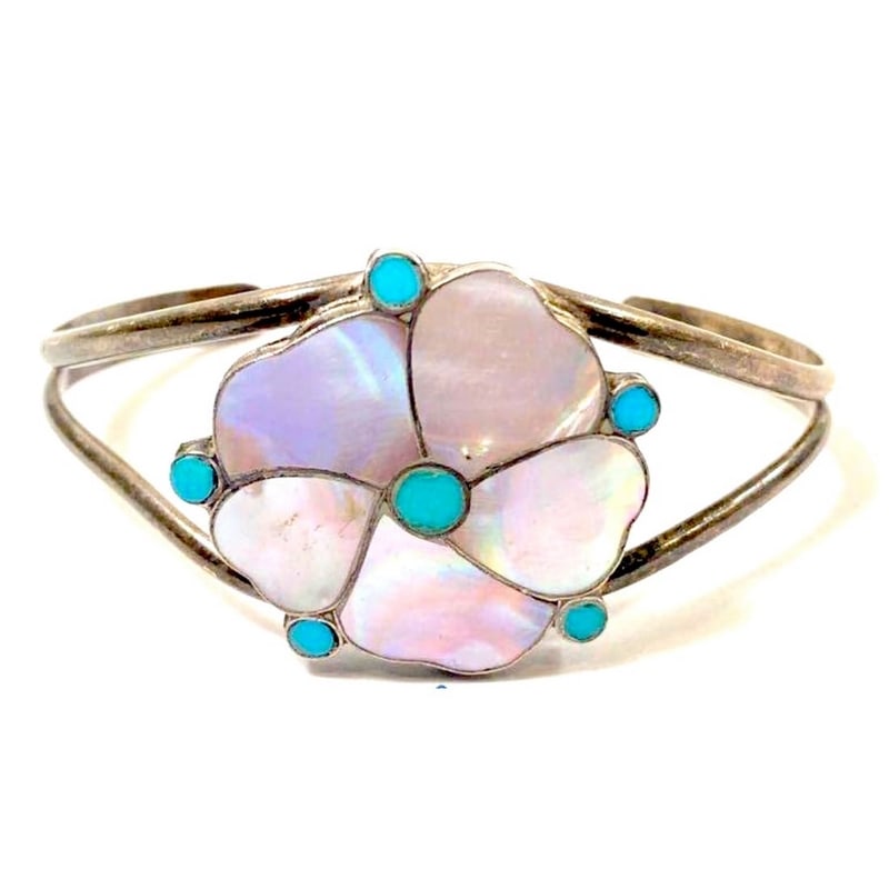 Old Pawn Zuni Inlay Desert Flower Cuff Bracelet Anselm Wallace: For your consideration is this exquisite, collectible Zuni sterling silver , mother of pearl and turquoise stone inlay desert flower cuff bracelet by the highly collectible Zuni artist Anselm Wallace.