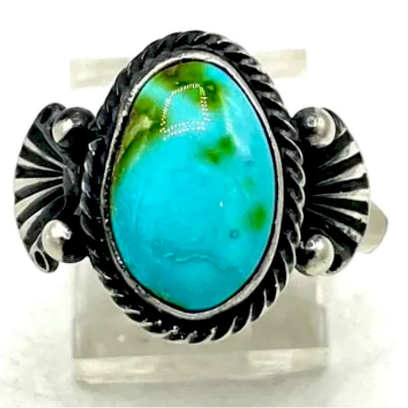 Navajo Royston Turquoise Ring Size 9 Sterling Silver J. Largo: For your consideration is this fab Navajo sterling silver, and Royston turquoise ring size 9 by the Navajo artist J. Largo. Size 9. Measures about 1/2" on the front. Wonderful example of wearable Nati