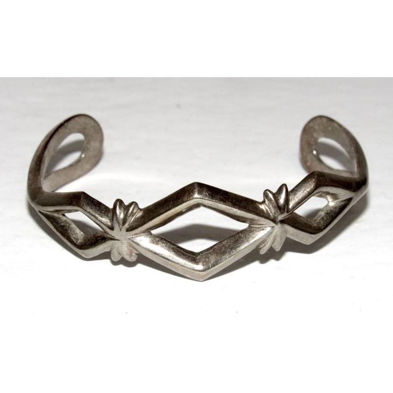 Vintage Navajo Sterling Silver Sand Cast Cuff Bracelet B. Yazzie (1 of 6)