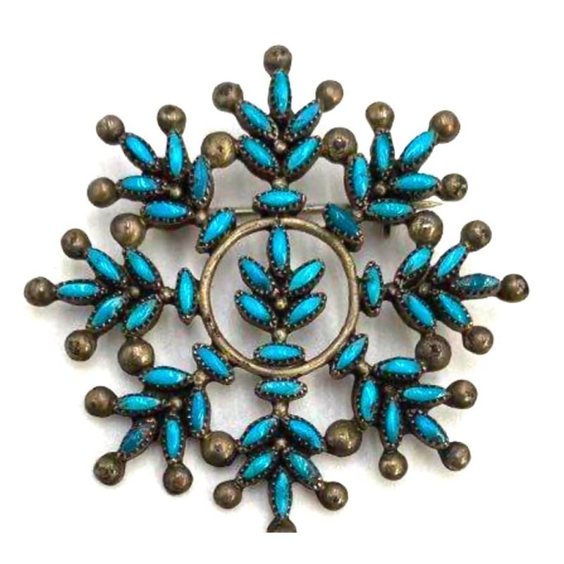 Old Pawn Zuni Turquoise Cluster Pin Pendant Sterling Silver Brooch: For your consideration is this wonderful example of highly collectible vintage Zuni jewelry. This stunning turquoise cluster pin/pendant features a traditional petit point Sleeping Beauty mine