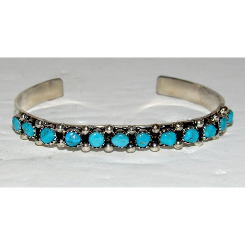 Navajo Kingman Turquoise Stacker Cuff Bracelet Sterling Silver: Stunning sterling silver and gorgeous natural Kingman turquoise Native American Navajo stacker cuff bracelet.Traditional hand etched design, accented with a gorgeous, Kingman turquoise cabochons.The i