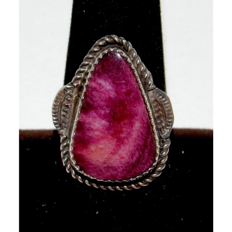 Navajo Purple Spiny Ring Size 8 Sterling Silver Native American Signed (1 of 6)
