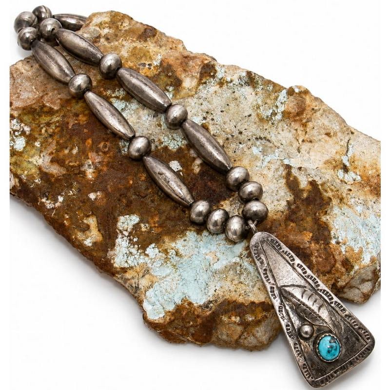 Vintage Navajo Kingman Turquoise Pendant Sterling Navajo Pearls Necklace A Begay: Vintage Navajo Kingman Turquoise Pendant Sterling Navajo Pearls Necklace A Begay. For your consideration is this phenomenal vintage Navajo sterling silver and Kingman turquoise cabochon squash blossom