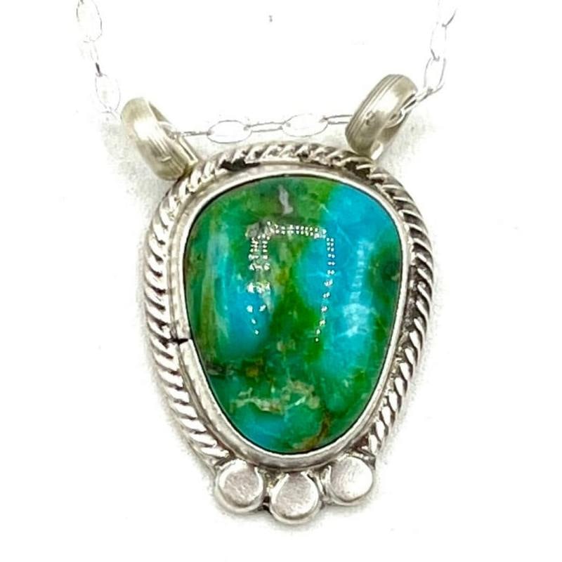 Navajo Royston Turquoise Bar Necklace Sterling Silver Native American Signed: Navajo Royston Turquoise Bar Necklace Sterling Silver Native American Signed. For your consideration is this fab dainty Navajo sterling silver and gorgeous Royston turquoise bar necklace. The necklace