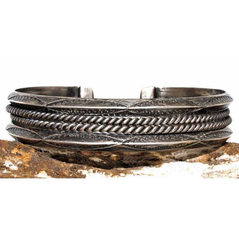 Old Pawn Navajo Double Carinated Ingot Cuff Bracelet Sterling Silver Native (1 of 4)