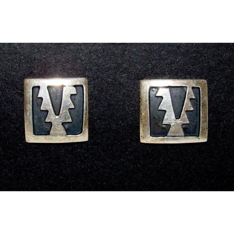 Vintage Navajo Tommy Singer Post Earrings Sterling Silver (1 of 4)