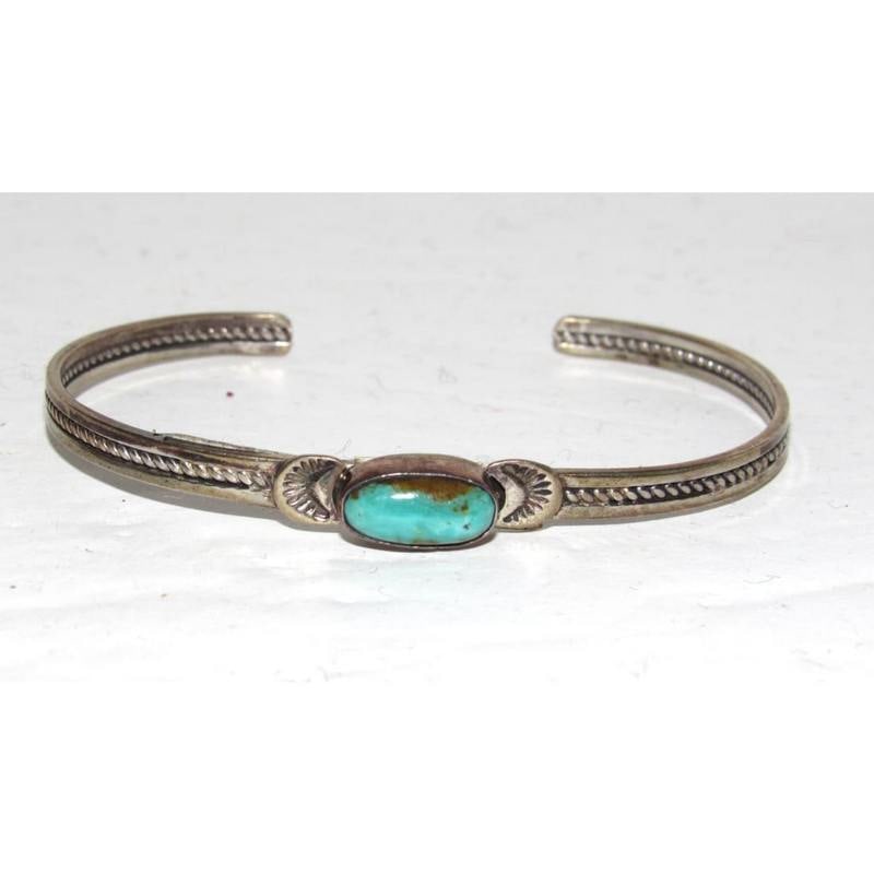 Vintage Navajo Stacker Cuff Bracelet Sterling Silver Royston Turquoise: Vintage Navajo Stacker Cuff Bracelet Sterling Silver Turquoise Native American. The piece is hallmarked and signed. The cuff will fit a 6" - 6 1/2" wrist. The inside circumference of the bracelet is a