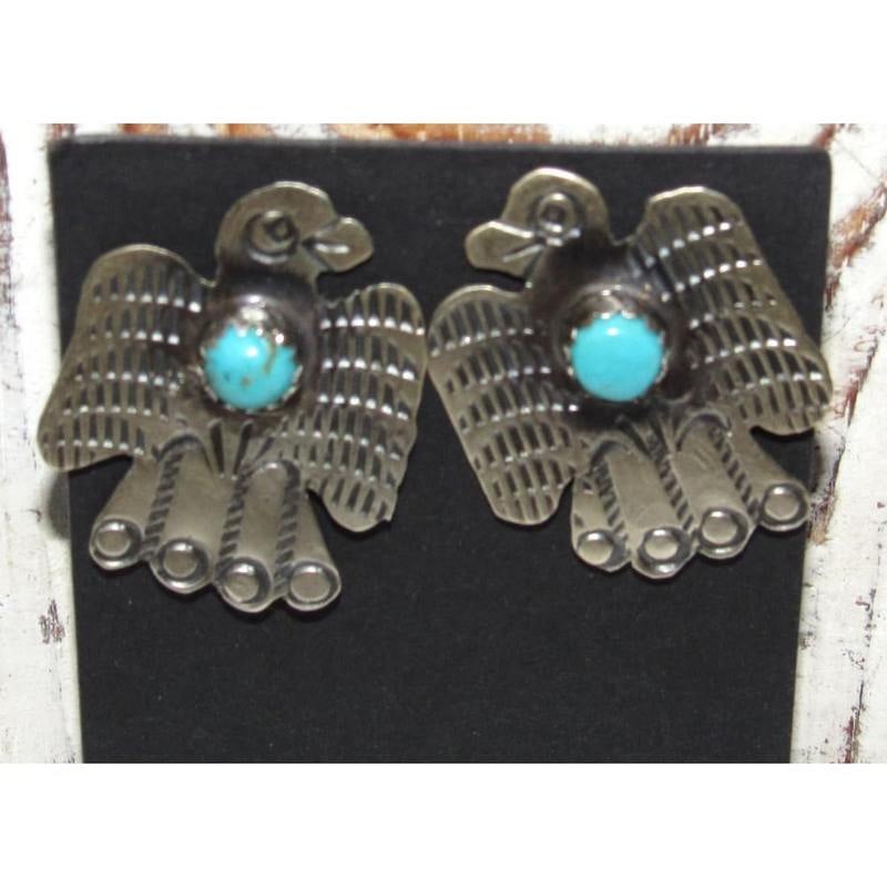 Vintage Navajo Thunderbird Post Earrings Sterling Silver Turquoise: Fantastic vintage Navajo sterling silver and Kingman turquoise thunderbird post earrings. Detailed hand stamped design, Kingman turquoise stones. Hallmarked on the back, tested. The earrings wear comf
