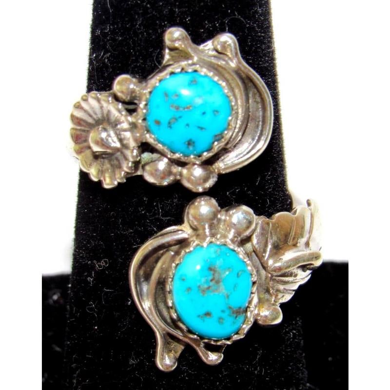 Navajo Kingman Turquoise Adjustable Bypass Ring Sz8 Sterling Silver: For your consideration is this stunning Navajo sterling silver and Kingman mine turquoise adjustable bypass ring in size 8, . The ring features intricately hand etched blossom design in sterling silve