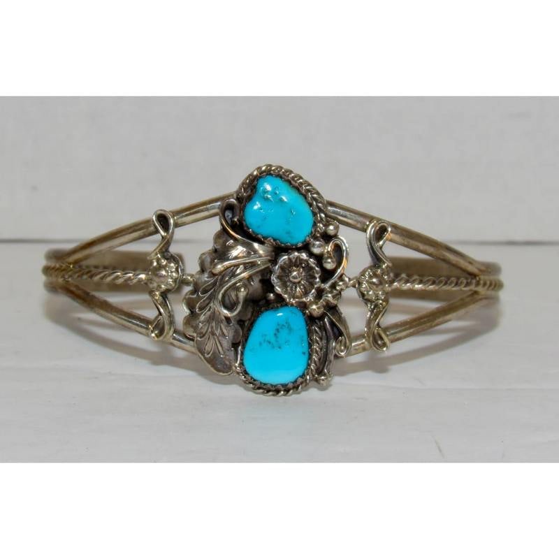 Navajo Turquoise Cuff Bracelet Sterling Silver Native American (1 of 7)