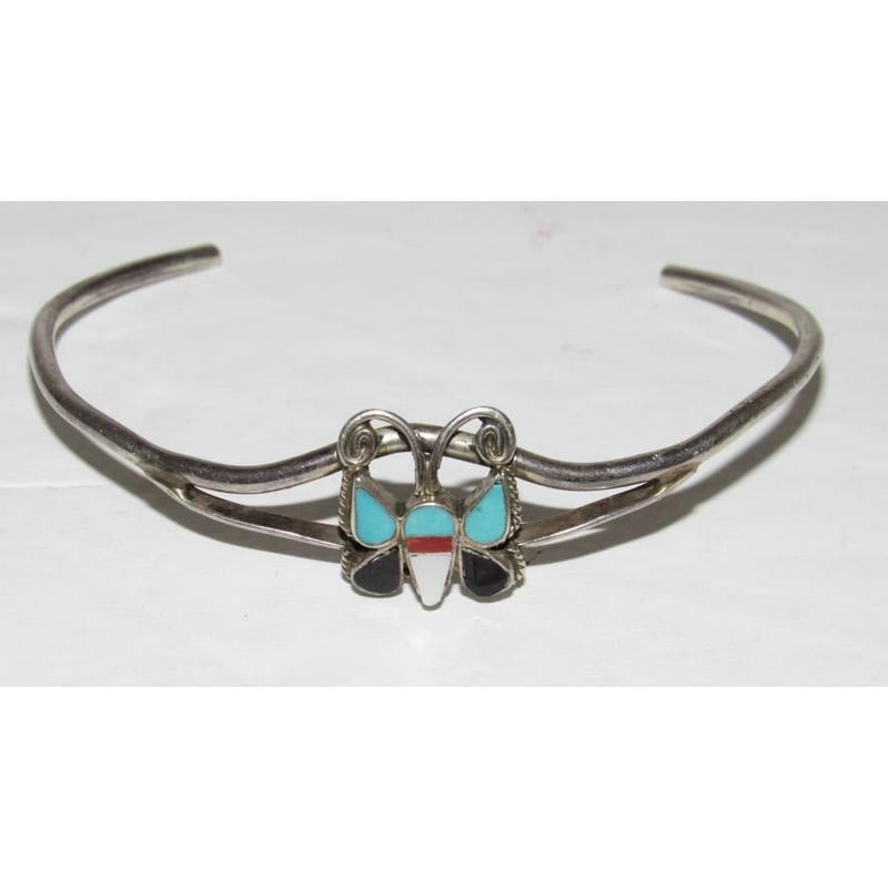 Vintage Zuni Inlay Butterfly Cuff Bracelet Native American: Vintage Zuni Inlay Butterfly Cuff Bracelet Native American. For your consideration is this wonderful early Zuni butterfly cuff bracelet. The bracelet was created for a smaller wrist and measures about