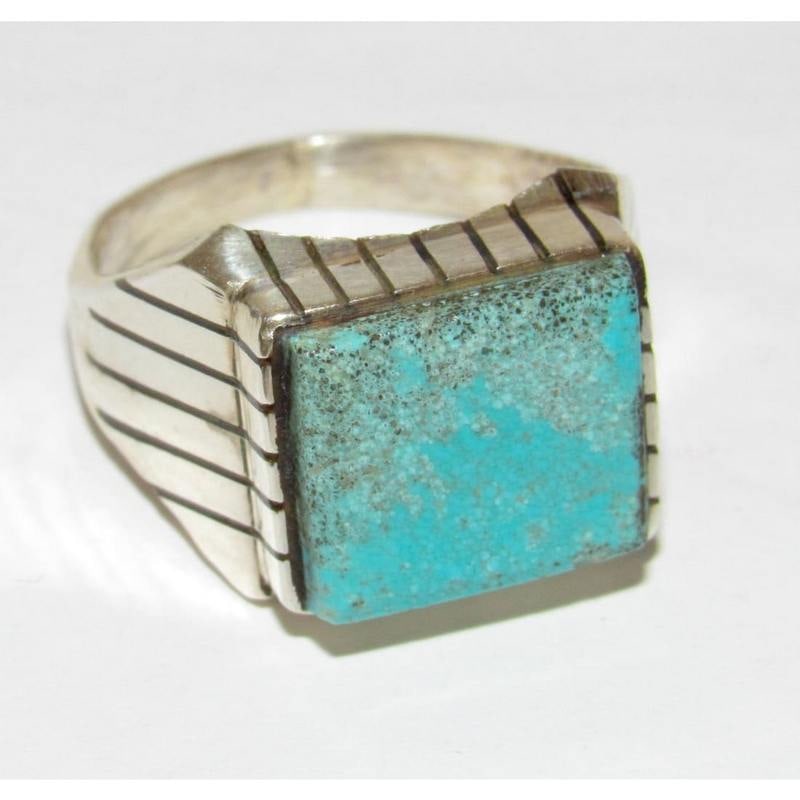 Navajo Ray Jack Turquoise Men Ring Size 10.5 Native Signed: Navajo Ray Jack Turquoise Men Ring Size 10.5 Native Signed. For your consideration is this classic Navajo sterling silver and turquoise ring by the Navajo artist Ray Jack. This fabulous ring features 