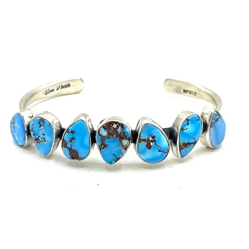 Navajo Golden Hills Turquoise Cluster Cuff Bracelet Sterling Silver T. Lewis: Navajo Golden Hills Turquoise Row Cuff Bracelet Sterling Silver T. Lewis. For your consideration is this phenomenal example of Native American art. This gorgeous bracelet features a beautiful hand etc