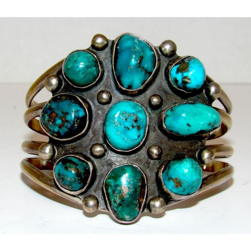 Vintage Massive Navajo Morenci Turquoise Cluster Cuff Bracelet Silver Native Signed: Vintage Massive Navajo Morenci Turquoise Cluster Cuff Bracelet Silver Native Signed. For your consideration is this massive vintage Navajo silver Morenci turquoise cluster cuff bracelet featuring an i