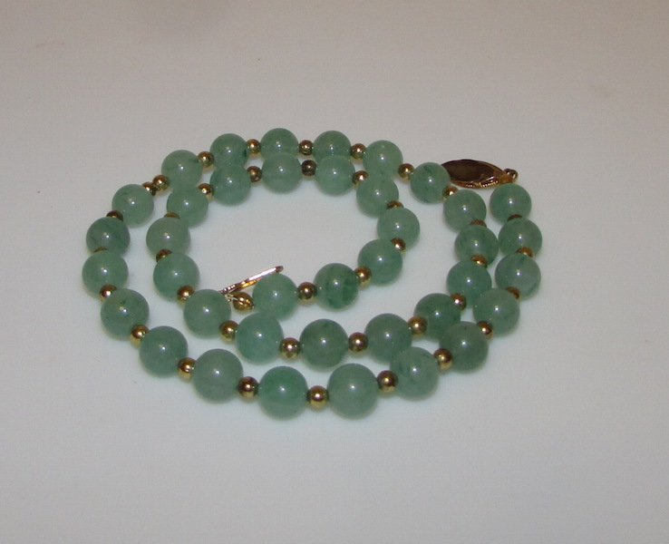 Vintage Green Jade Jadeite Necklace (1 of 2)