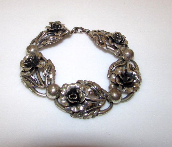 Art Nouveau Sterling Floral Bracelet (1 of 1)