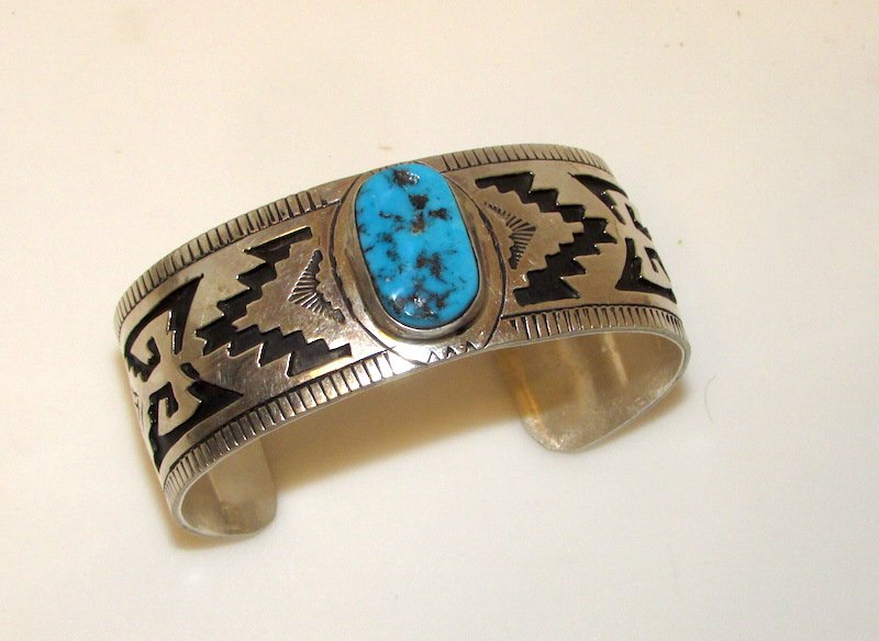 Vintage Navajo Sterling Turquoise Cuff Bracelet (1 of 2)