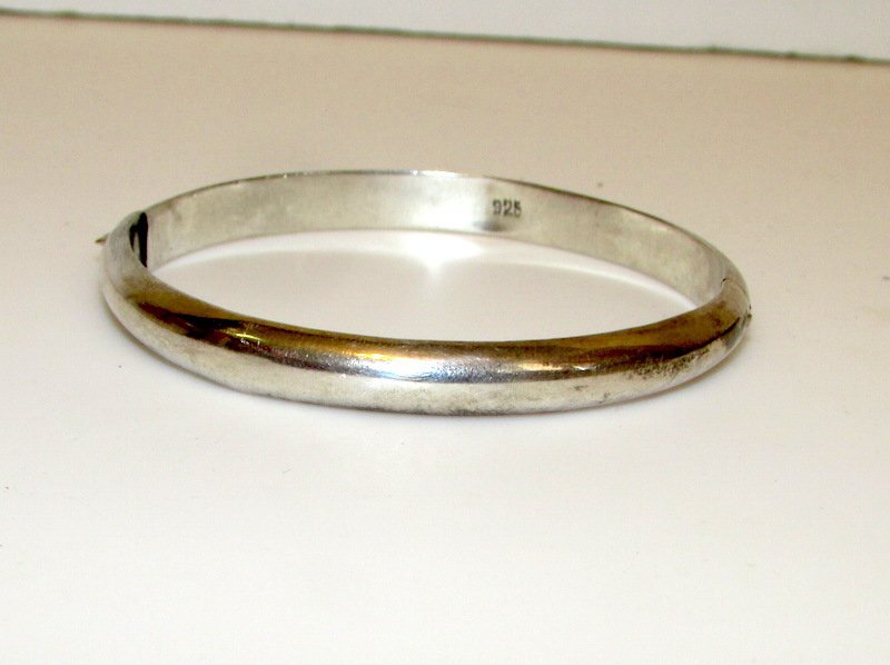 Classic Vintage Sterling Bangle Bracelet (1 of 1)