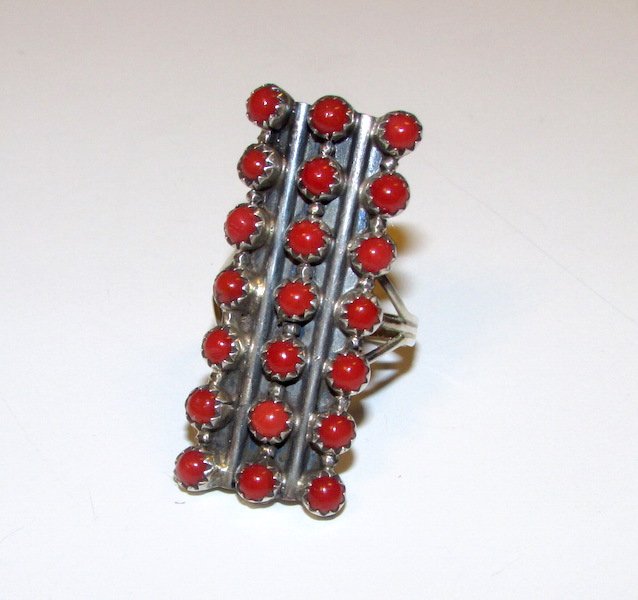 Vintage Zuni Sterling Silver Coral Cluster  Ring Size (1 of 2)