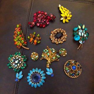 Vintage Juliana and More Vintage Jewelry Sets Lot (1 of 1)