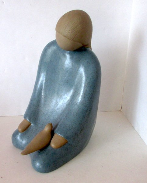 NAVAJO JACK BLACK Art Pottery Kneeling Maiden w DOVE (1 of 4)