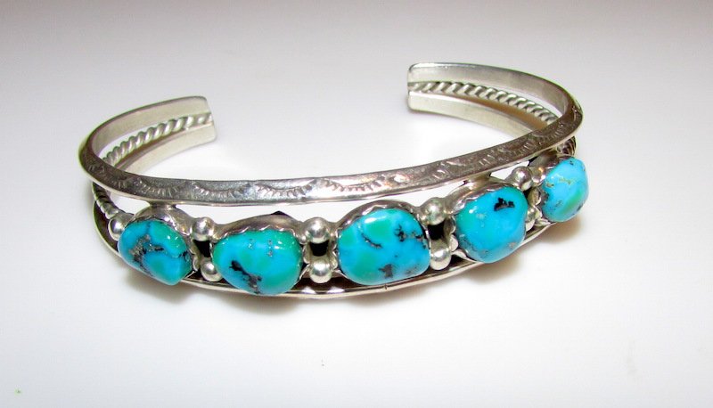 Old Pawn Navajo Sterling Turquoise Cuff Bracelet (1 of 2)